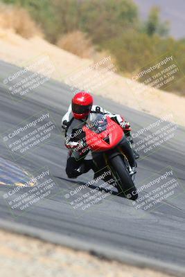 media/Apr-10-2022-SoCal Trackdays (Sun) [[f104b12566]]/Turn 10 (1pm)/